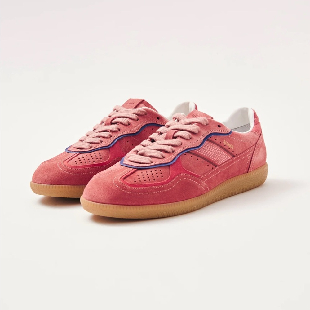 Alohas Rife Pink Sneakers Size 8